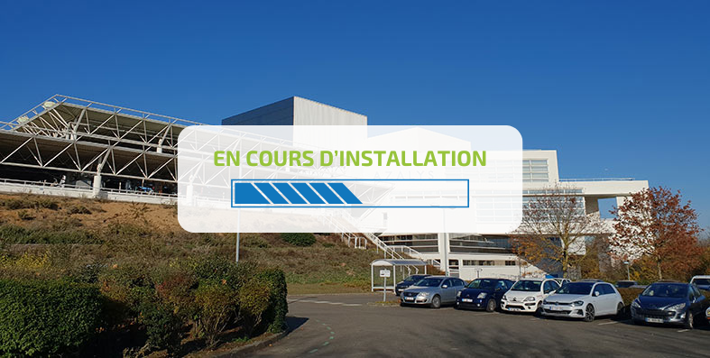 Photo avec écrit en cours d'installation